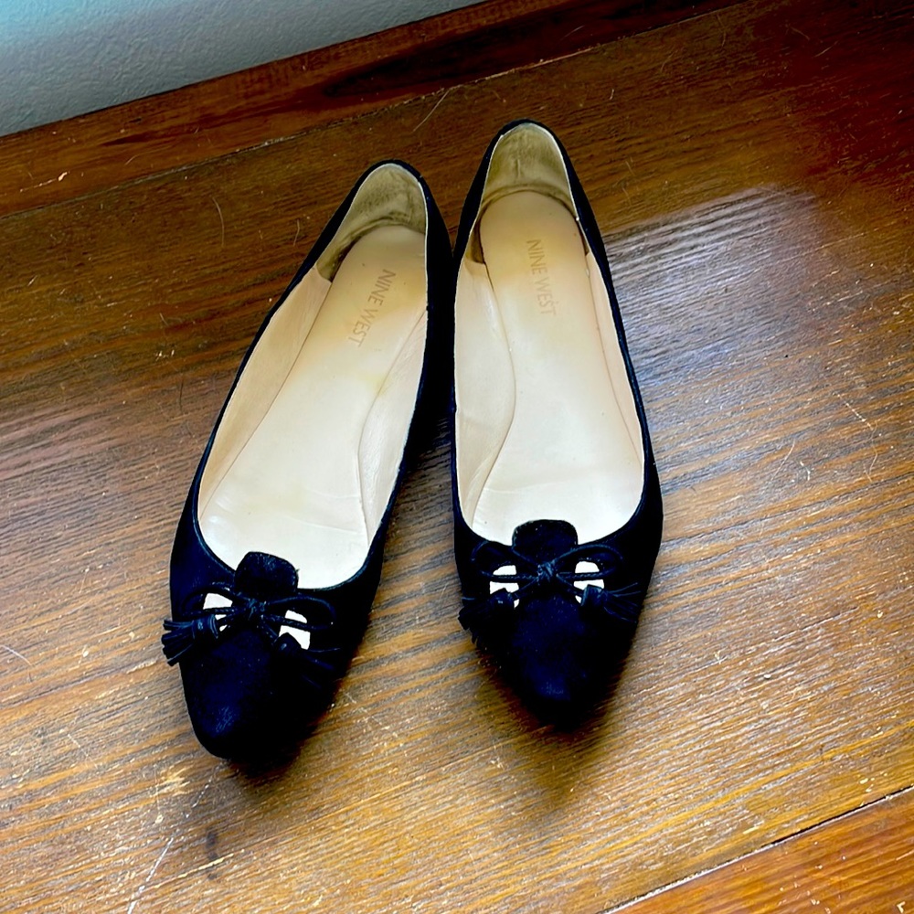 Black velvet flat